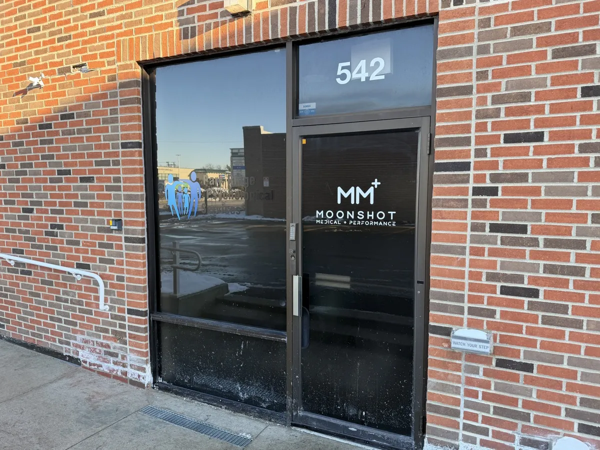 Moonshot Medical and Performance storefront at 542 Busse Hwy, Park Ridge, IL